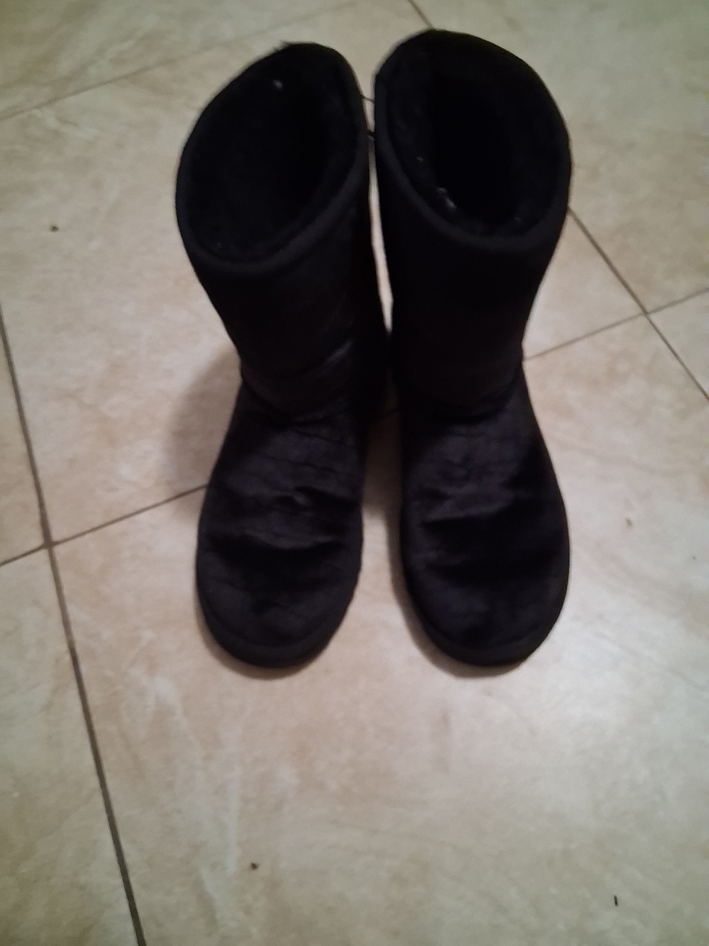 Classic Black Women's Winter Pull-On Boots UGG